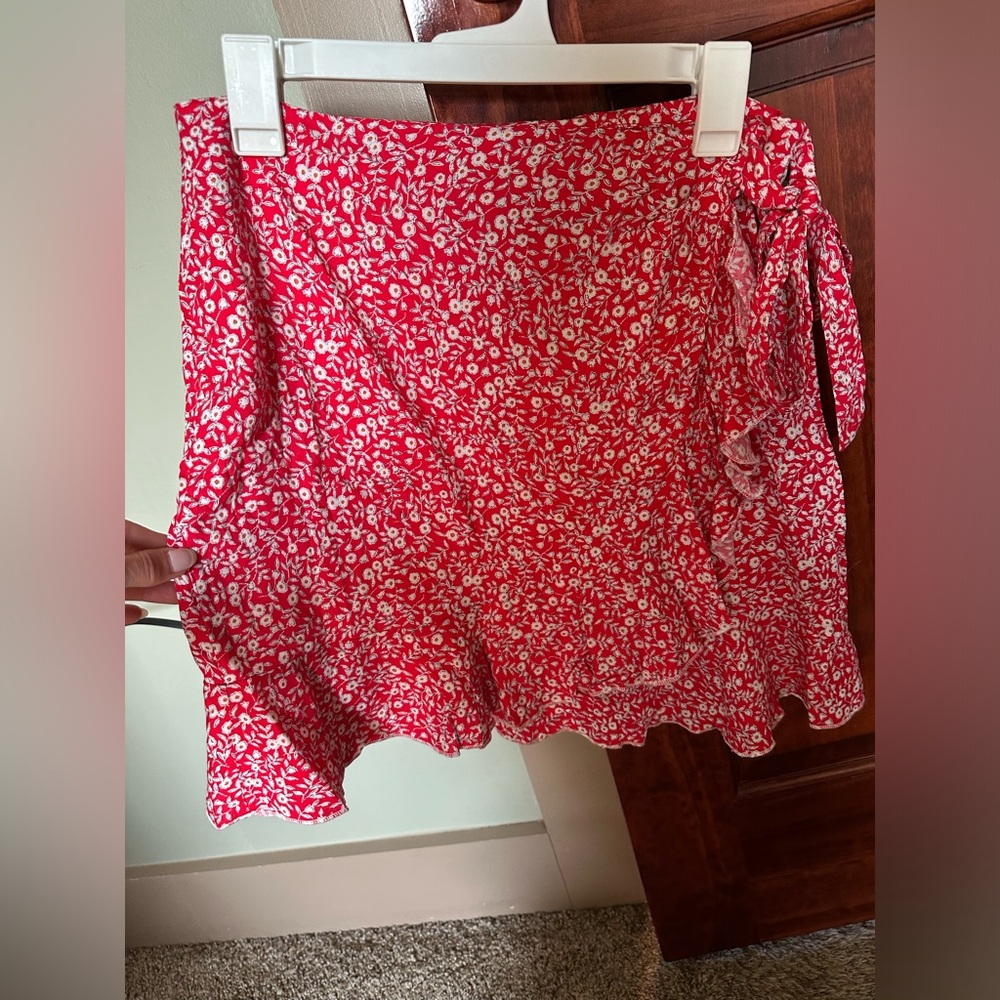 Reddish/Pinkish Floral skirt - Picture 1 of 4